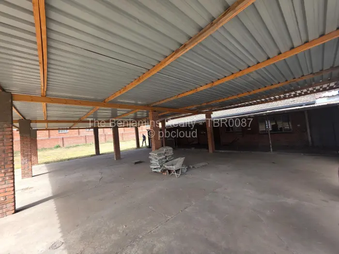 Commercial Property to Rent in Msasa