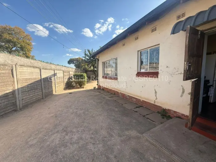 4 Bedroom House for Sale in Braeside, Harare