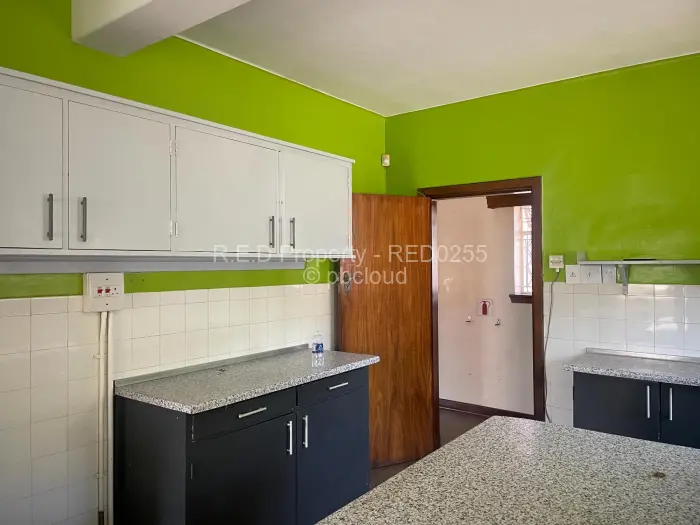 3 Bedroom House for Sale in Suburbs, Bulawayo