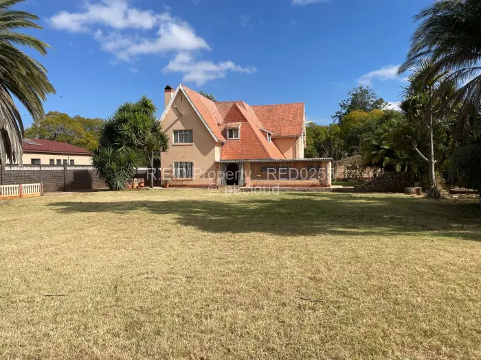 3 Bedroom House for Sale in Suburbs, Bulawayo