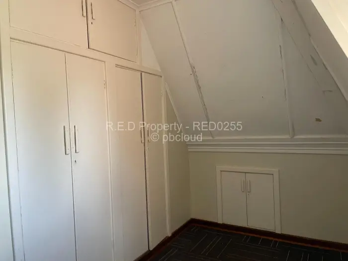 3 Bedroom House for Sale in Suburbs, Bulawayo