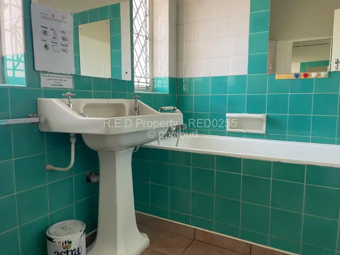 3 Bedroom House for Sale in Suburbs, Bulawayo