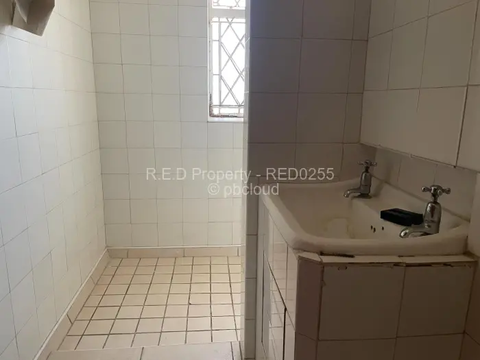 3 Bedroom House for Sale in Suburbs, Bulawayo