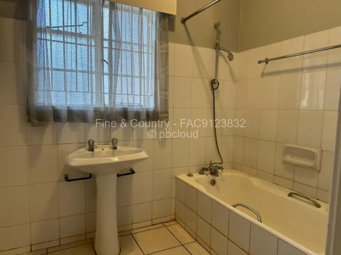 3 Bedroom House to Rent in Mount Pleasant
