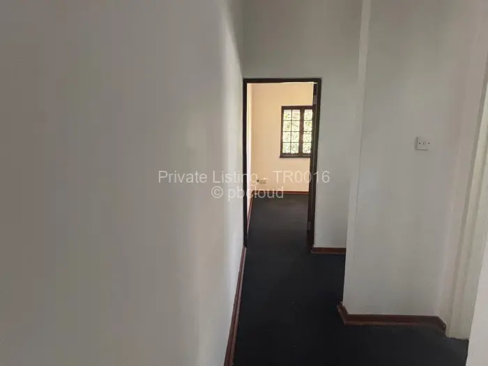 Commercial Property to Rent in Borrowdale