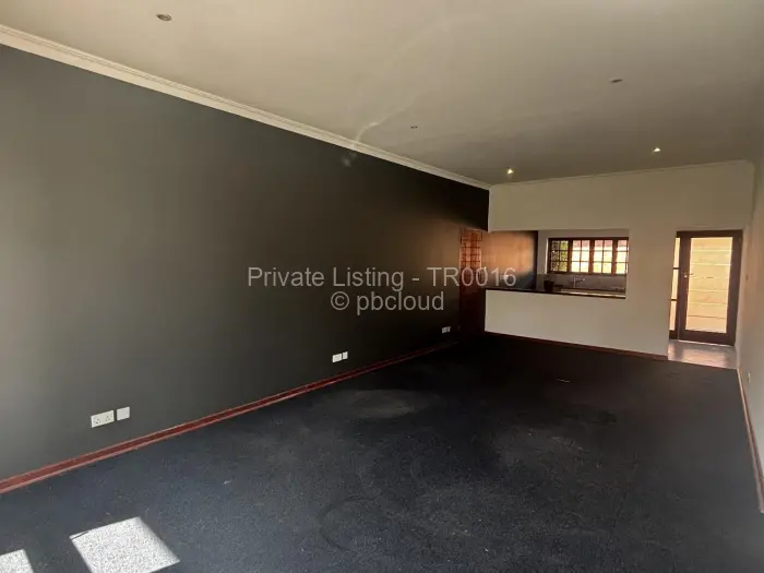 Commercial Property to Rent in Borrowdale