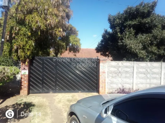 3 Bedroom House for Sale in Mabelreign, Harare