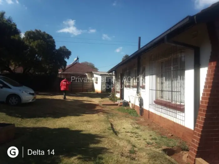 3 Bedroom House for Sale in Mabelreign, Harare