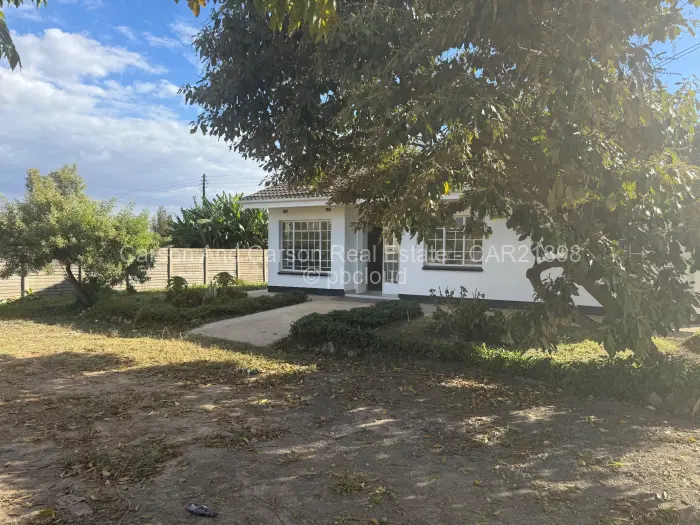3 Bedroom Cottage/Garden Flat for Sale in Westgate, Harare