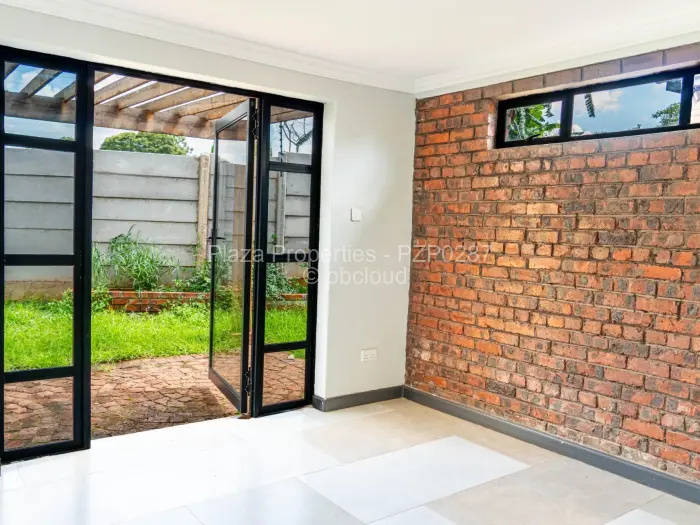 Townhouse/Cluster for Sale in Greendale, Harare
