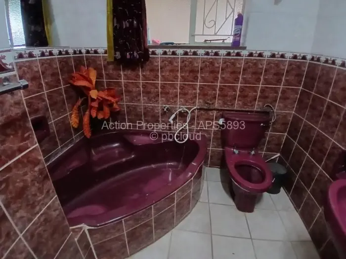3 Bedroom Cottage/Garden Flat to Rent in Avondale West