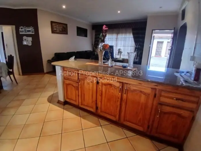 3 Bedroom Cottage/Garden Flat to Rent in Avondale West