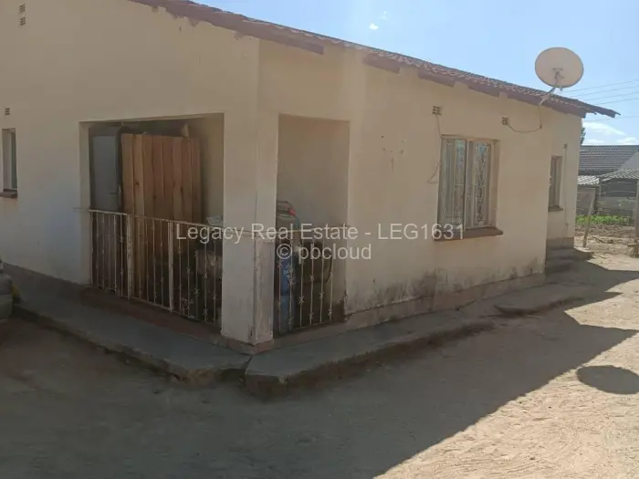3 Bedroom House for Sale in Waterfalls, Harare