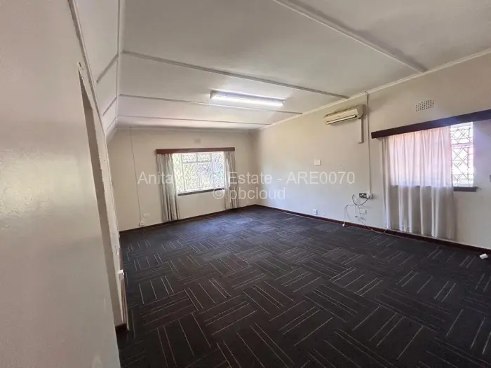 3 Bedroom House for Sale in Suburbs, Bulawayo