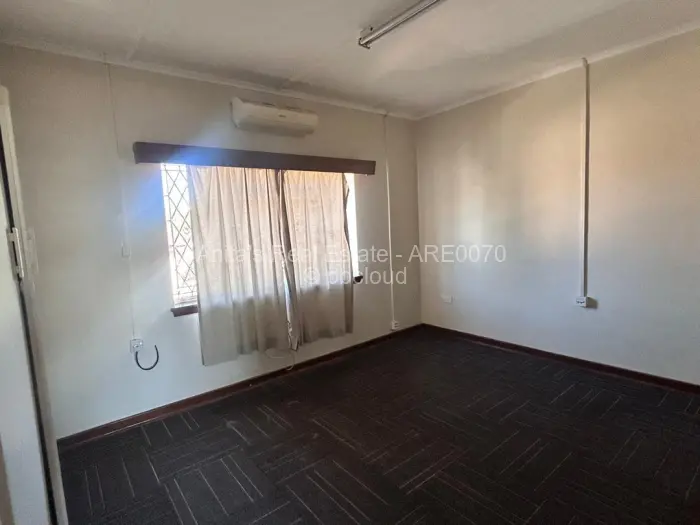 3 Bedroom House for Sale in Suburbs, Bulawayo