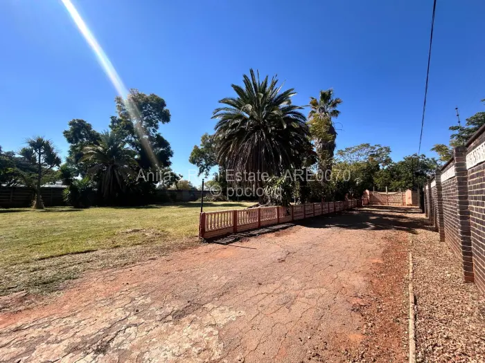 3 Bedroom House for Sale in Suburbs, Bulawayo