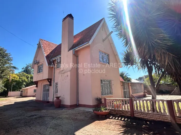 3 Bedroom House for Sale in Suburbs, Bulawayo