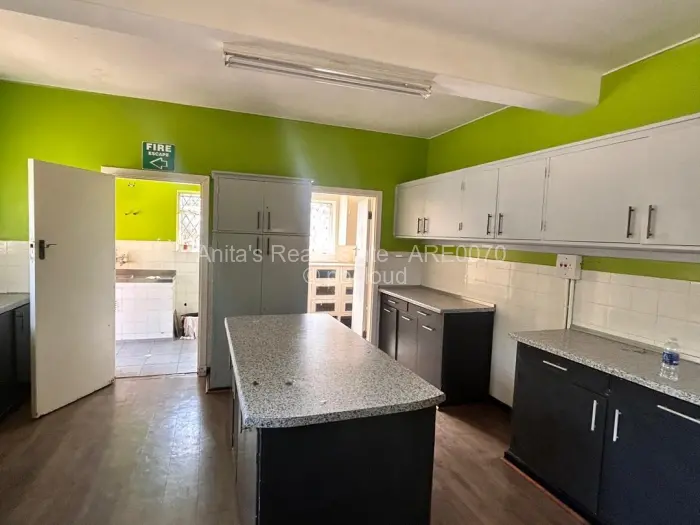 3 Bedroom House for Sale in Suburbs, Bulawayo