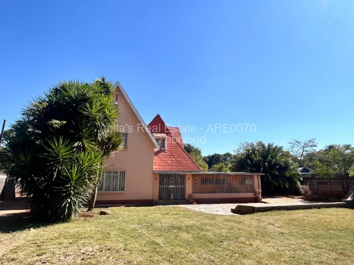3 Bedroom House for Sale in Suburbs, Bulawayo
