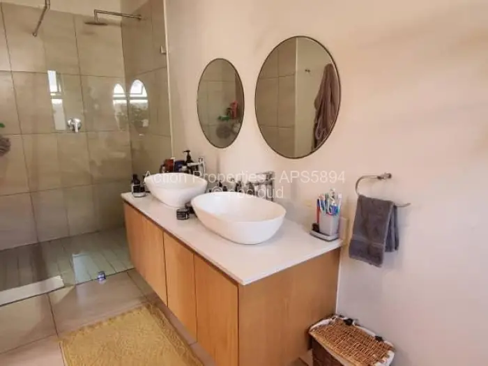 Townhouse/Complex/Cluster to Rent in Highlands