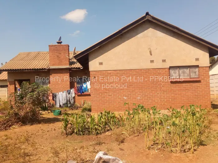 4 Bedroom House for Sale in Budiriro, Harare