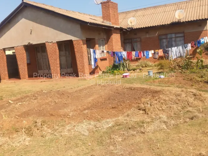 4 Bedroom House for Sale in Budiriro, Harare