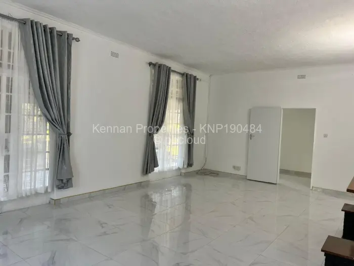 4 Bedroom House to Rent in Greystone Park