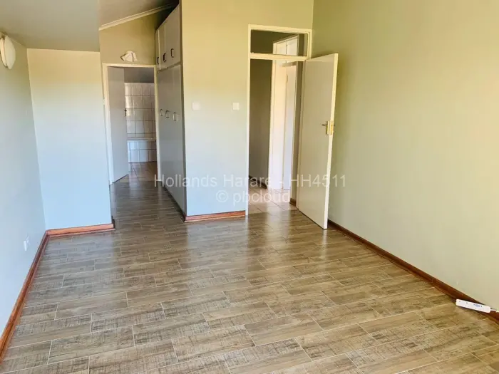 Townhouse/Complex/Cluster to Rent in Borrowdale Brooke