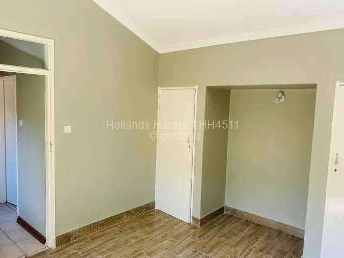 Townhouse/Complex/Cluster to Rent in Borrowdale Brooke