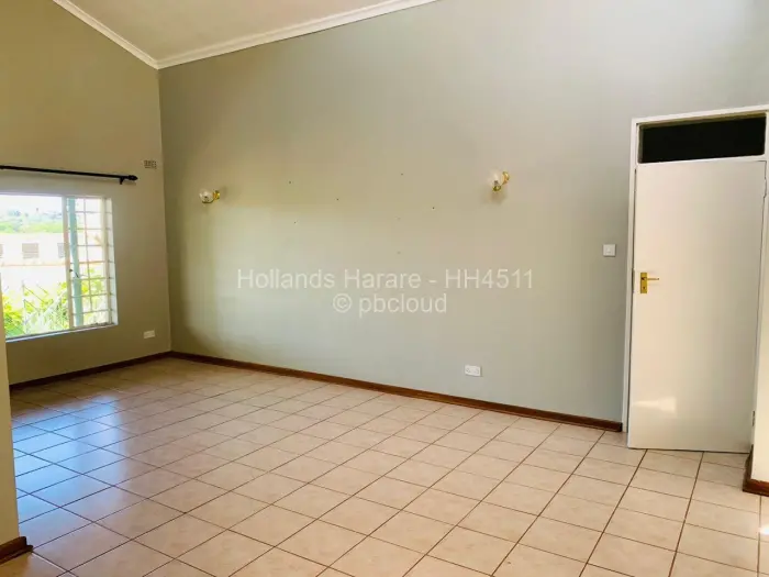Townhouse/Complex/Cluster to Rent in Borrowdale Brooke