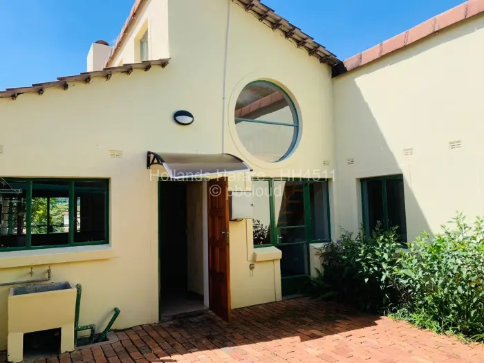 Townhouse/Complex/Cluster to Rent in Borrowdale Brooke