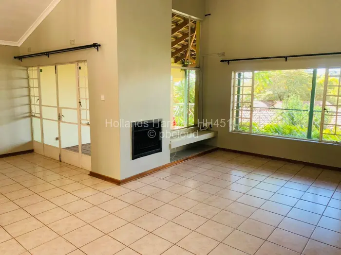Townhouse/Complex/Cluster to Rent in Borrowdale Brooke