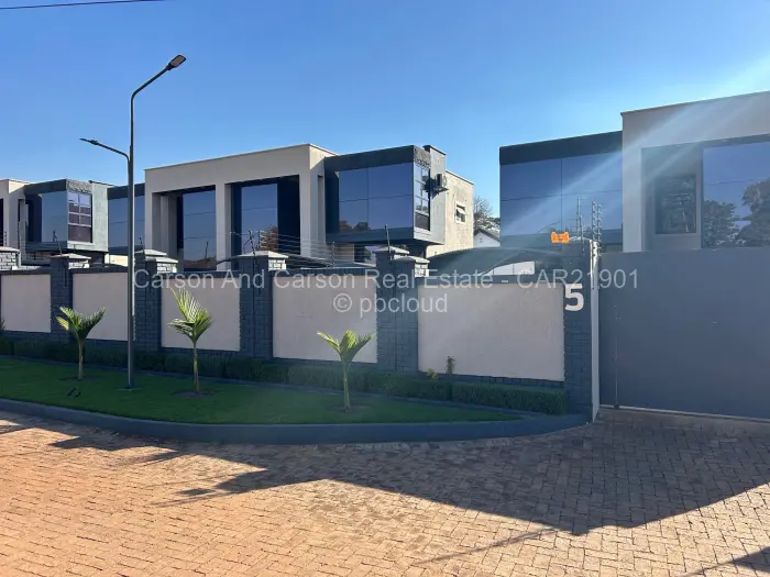 Townhouse/Complex/Cluster to Rent in Mount Pleasant