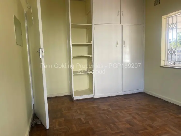 3 Bedroom House to Rent in Hillside