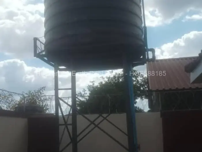 6 Bedroom House for Sale in Granary Park, Harare