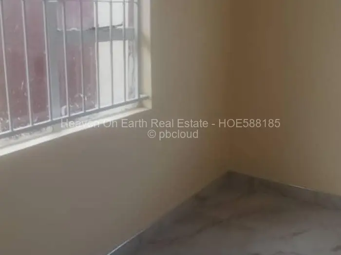 6 Bedroom House for Sale in Granary Park, Harare