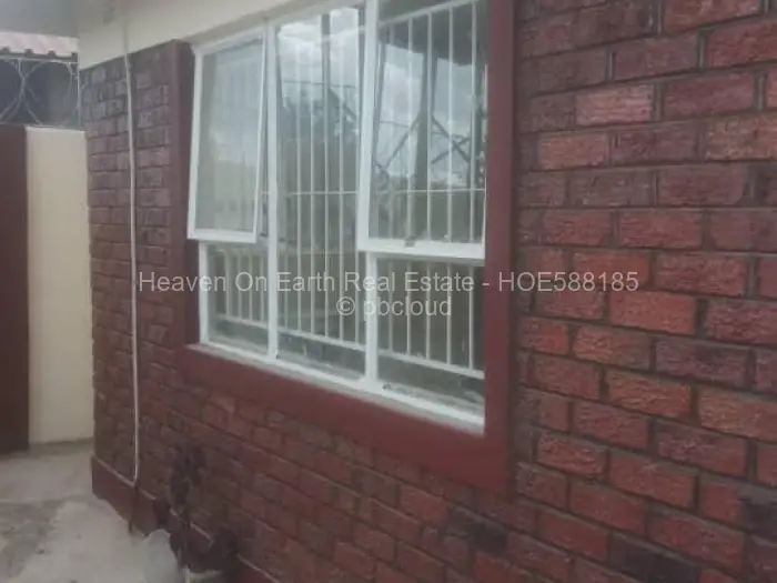 6 Bedroom House for Sale in Granary Park, Harare
