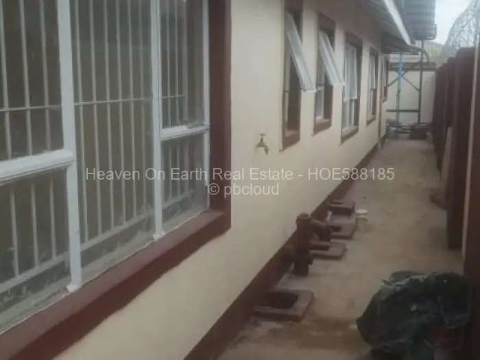 6 Bedroom House for Sale in Granary Park, Harare