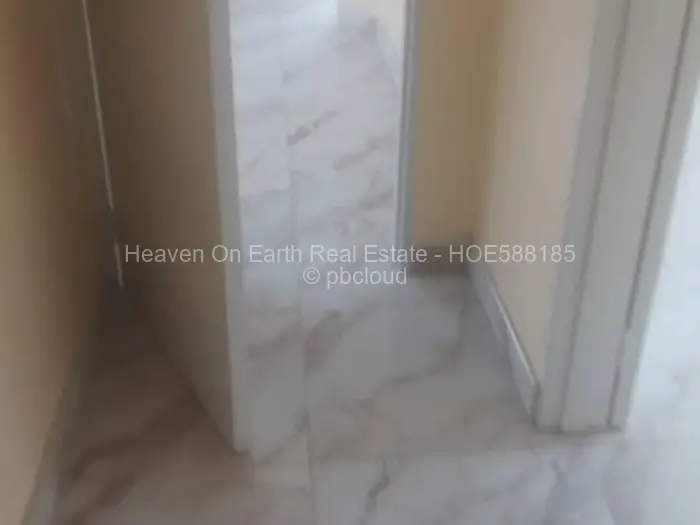 6 Bedroom House for Sale in Granary Park, Harare