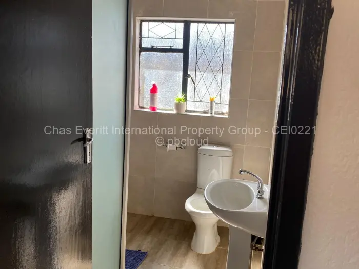 3 Bedroom House for Sale in Killarney, Bulawayo