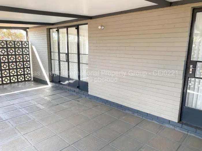 3 Bedroom House for Sale in Killarney, Bulawayo