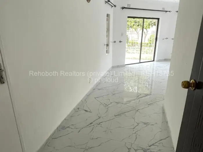 2 Bedroom Cottage/Garden Flat to Rent in Milton Park