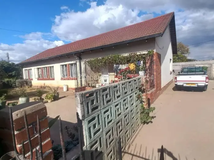 4 Bedroom House for Sale in Braeside, Harare