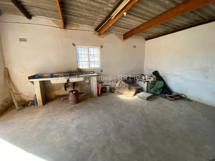 Warehouse/Industrial for Sale in Ruwa, Ruwa
