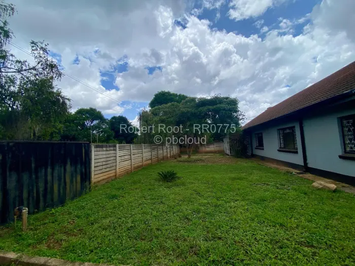 4 Bedroom House to Rent in Hillside, Harare