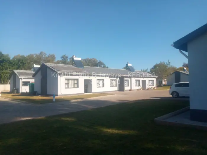 Townhouse/Cluster for Sale in Hillside Byo, Bulawayo