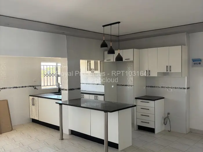 3 Bedroom Cottage/Garden Flat to Rent in Manresa, Harare