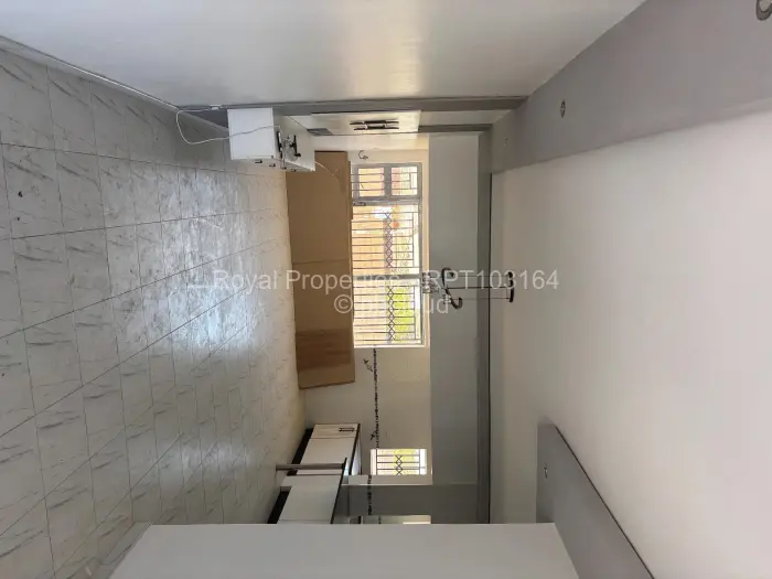 3 Bedroom Cottage/Garden Flat to Rent in Manresa