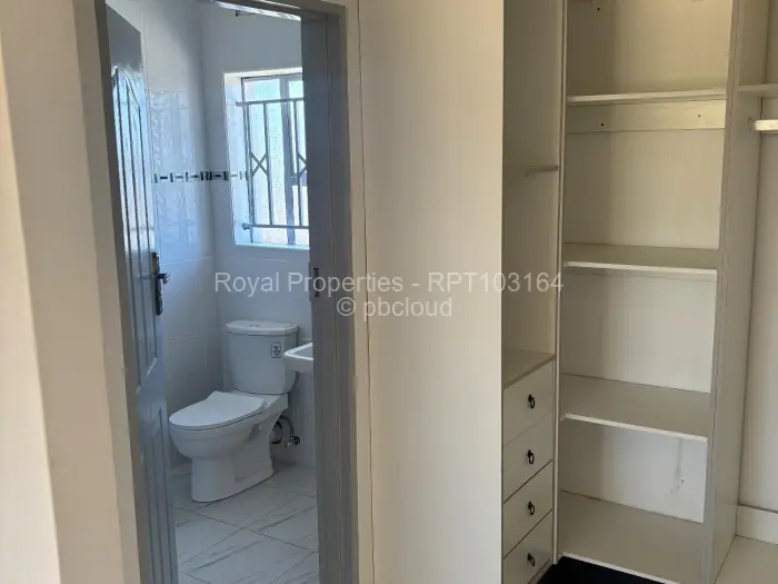 3 Bedroom Cottage/Garden Flat to Rent in Manresa