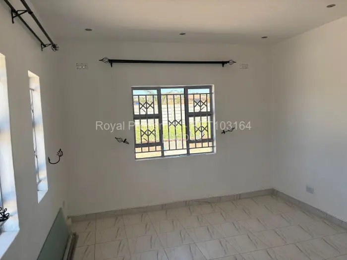 3 Bedroom Cottage/Garden Flat to Rent in Manresa, Harare